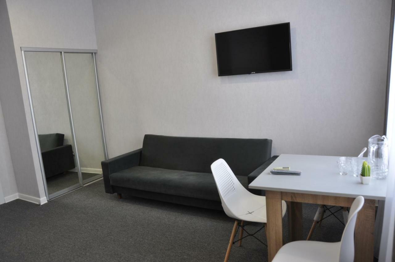 Medelean Hotel Comrat Екстериор снимка