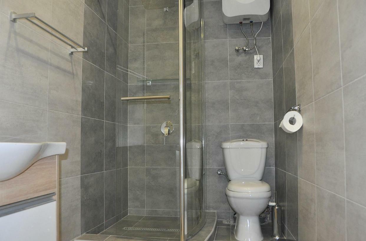 Medelean Hotel Comrat Екстериор снимка